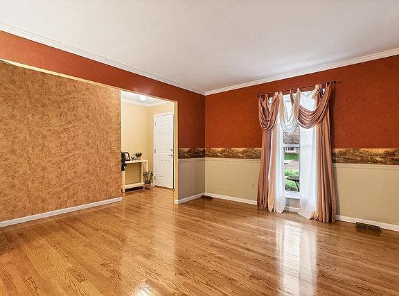5th image of 1253 Clanfield Dr