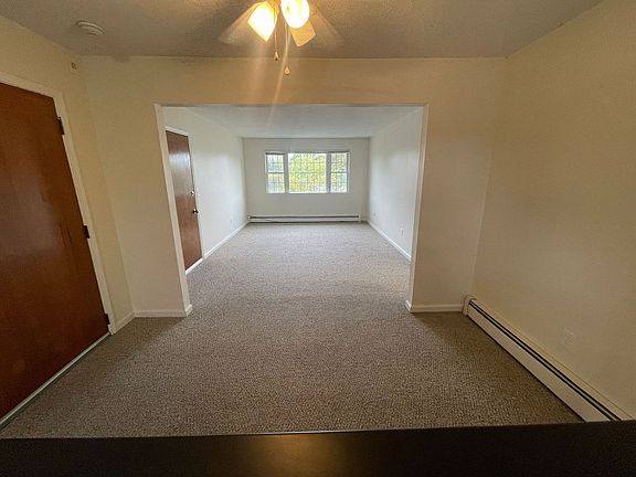 3rd image of 21 & 25 Thomas Ave #21-4