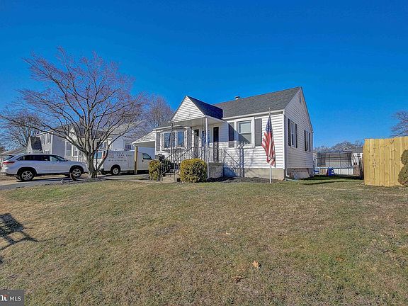 4th image of this home