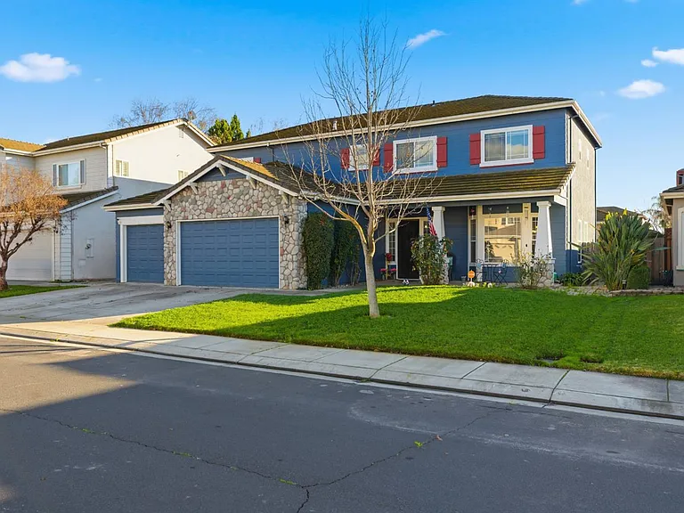 5412 Port Alice Way — Photo 3