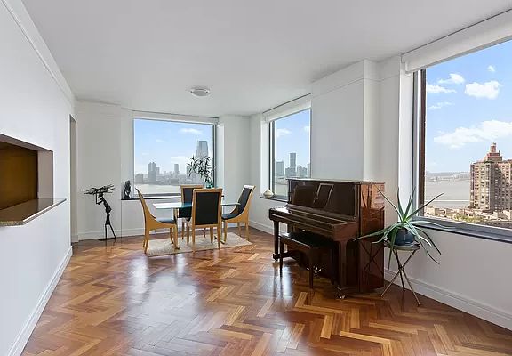 3rd image of 10 Little West St #21C