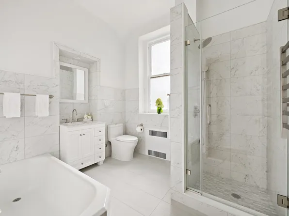 285 Central Park West image 16 of 16