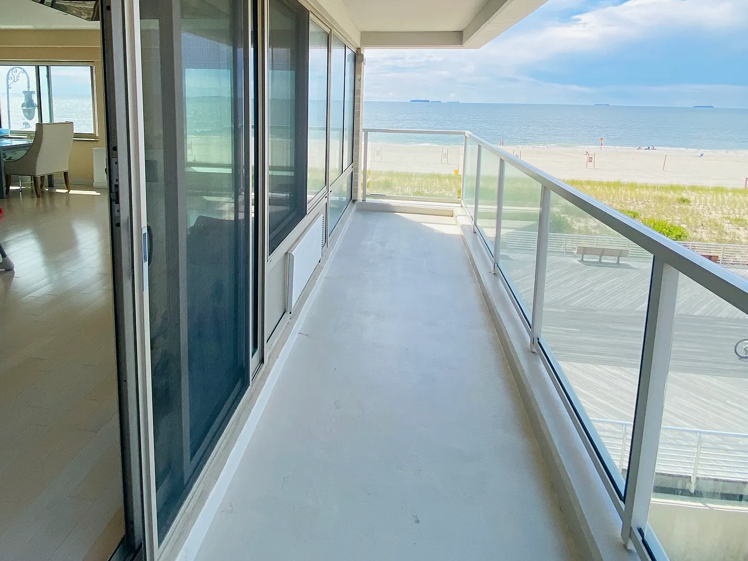 2 bed, 1400 sqft, $7,500 — Photo 2