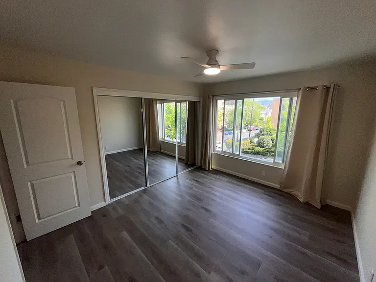 Lee Crest Apartments — Photo 18