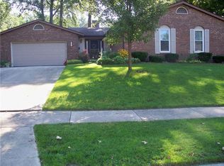 902 Royal Oak Dr, Saint Marys, OH 45885