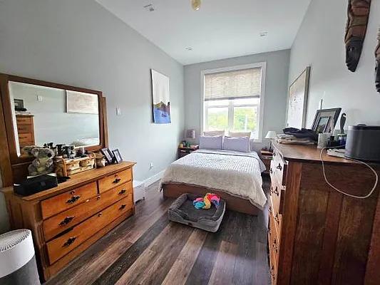 Rented by Voro Purple LLC | media 26