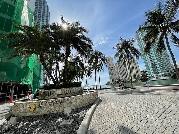 4th image of 335 S Biscayne Blvd #A