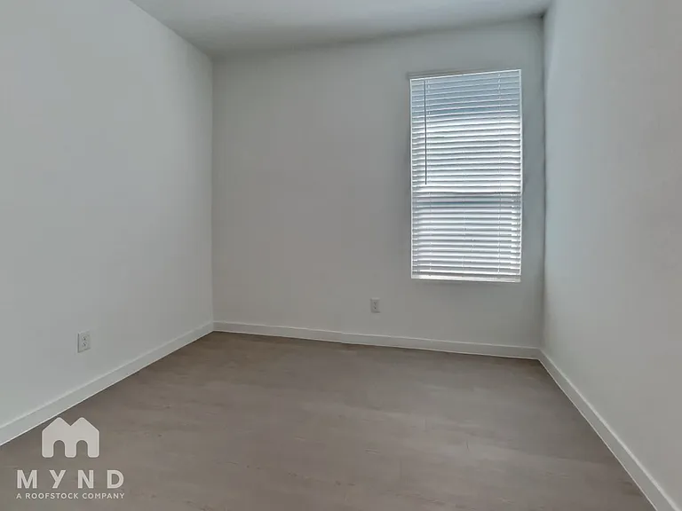 10604 Ysasmendi Rdg — Photo 5