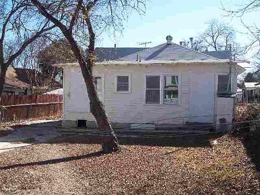 2nd image of 431 GULF ST