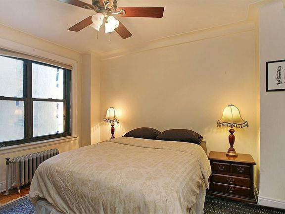 3rd image of 300 W 108th St APT 3E