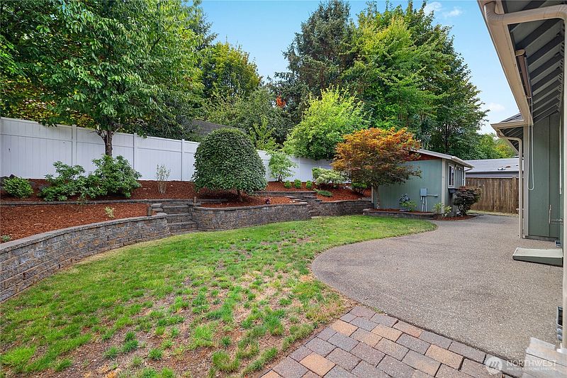 5th image of 313 Grandview Avenue