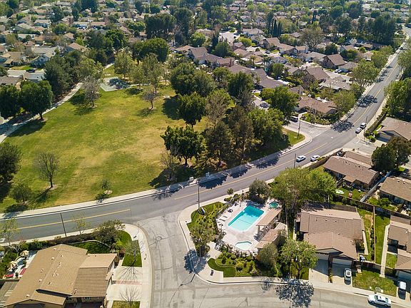 3rd image of 25607 Ramada Dr