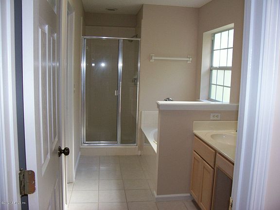 4th image of 14587 Greenover Ln