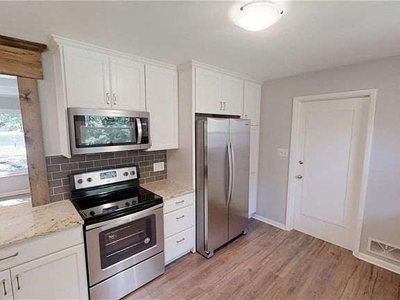 3rd image of 4644 Orlando Ct