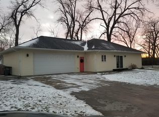 2005 5th Ave N, Moorhead, MN 56560
