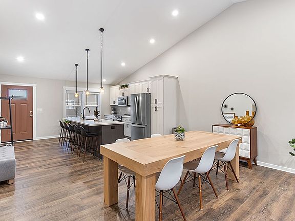 3rd image of 12747 Youngberry Ln #24