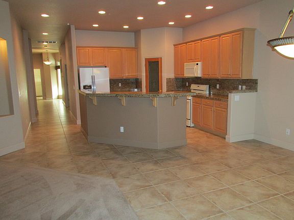 4th image of 6636 Aston Cir