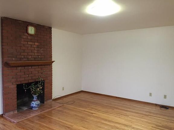 3rd image of 3831 Madera Way