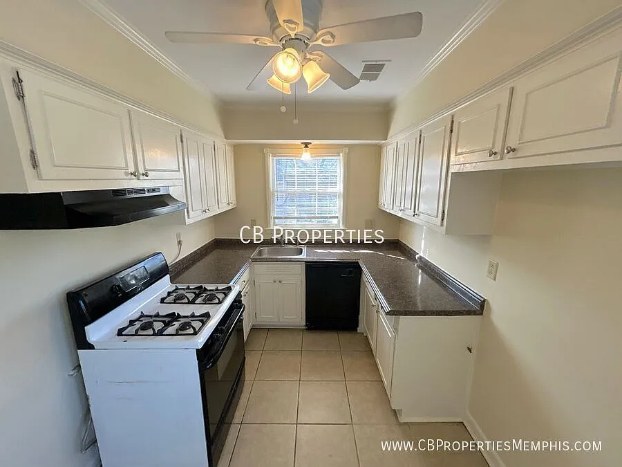 Building Photo - 5184 Dunnellon Ave