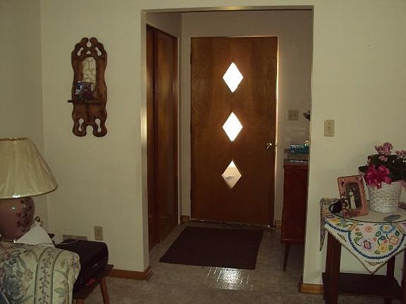 4th image of 2116 W C