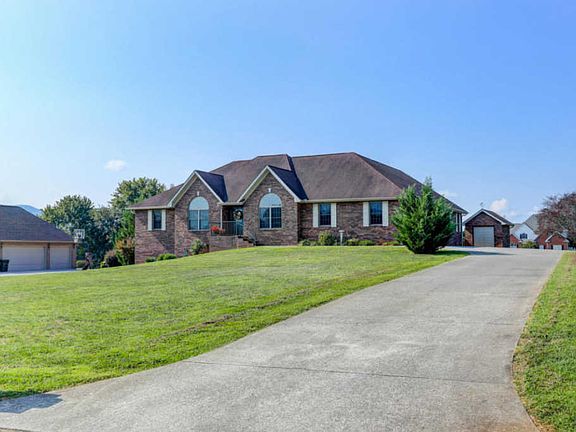 2nd image of 632 River Run Dr