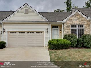 1026 Cutters Creek Dr, South Euclid, OH 44121