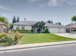 10911 Cilantro Ave, Bakersfield, CA 93312
