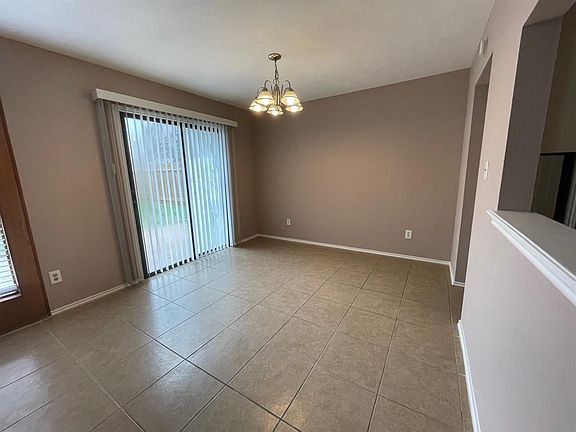 5th image of 8226 Woodland Willows Dr