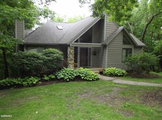 10 Haven Ln, Galena, IL 61036