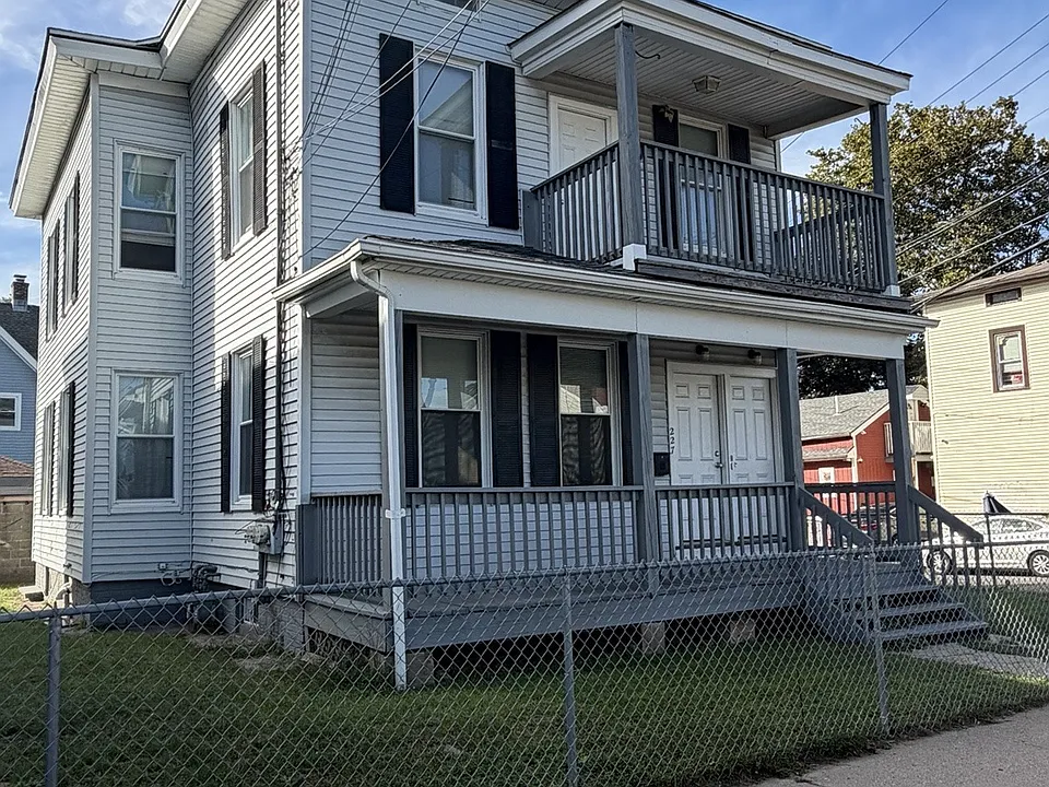229 Newfield Ave