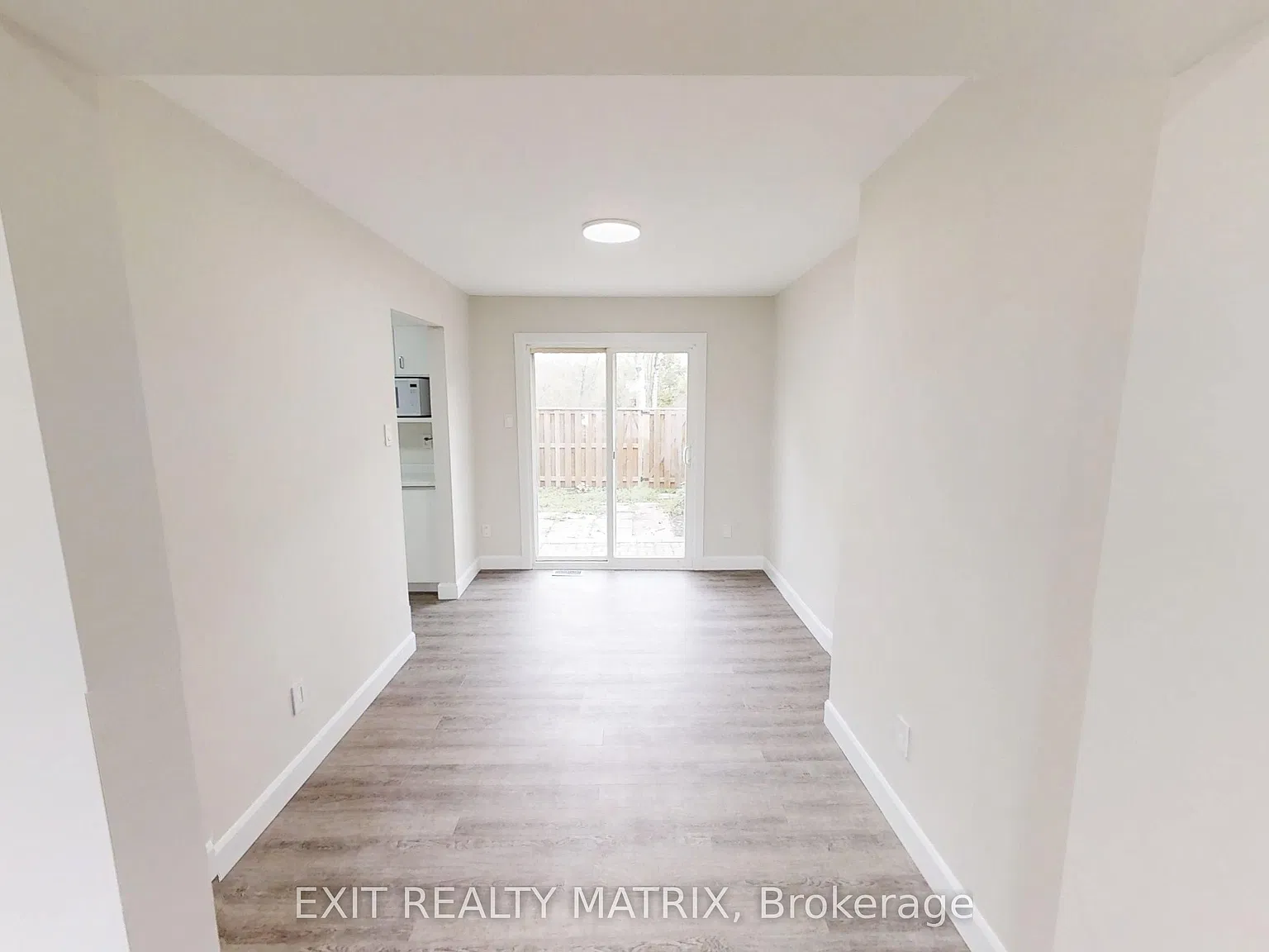 4 bed, $2,550 — Photo 4