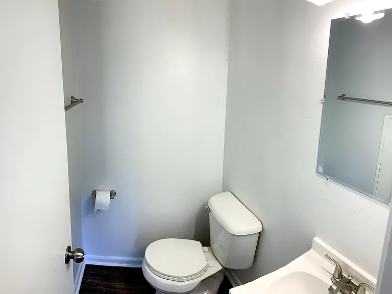 716 Wilson Ave #5 — Photo 7