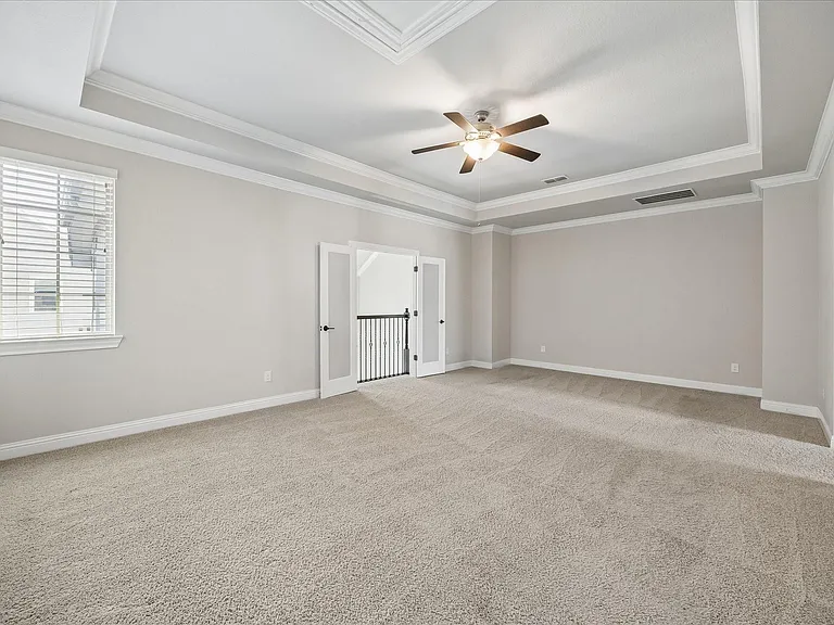 1704 Oak Leaf Pass Dr — Photo 25