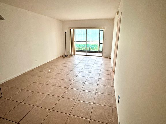 5th image of 4141 NW 90th Ave APT 103