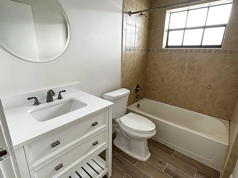 4326 Woodstock Dr #C — Photo 21