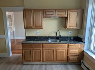 787 Dwight St APT 3C, Holyoke, MA 01040