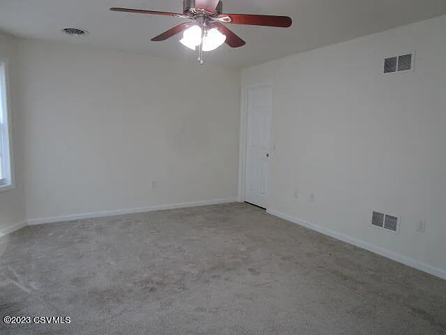 820 Baker St — Photo 18