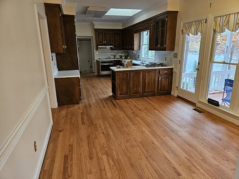 113 Lochview Dr — Photo 4