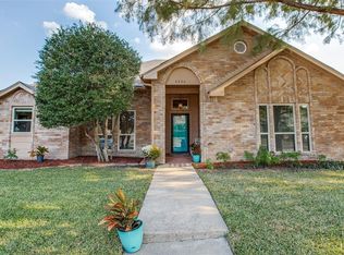 8922 Woodlake Dr, Rowlett, TX 75088