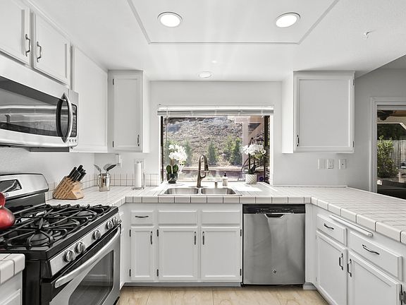 2nd image of 8865 Greenberg Ln