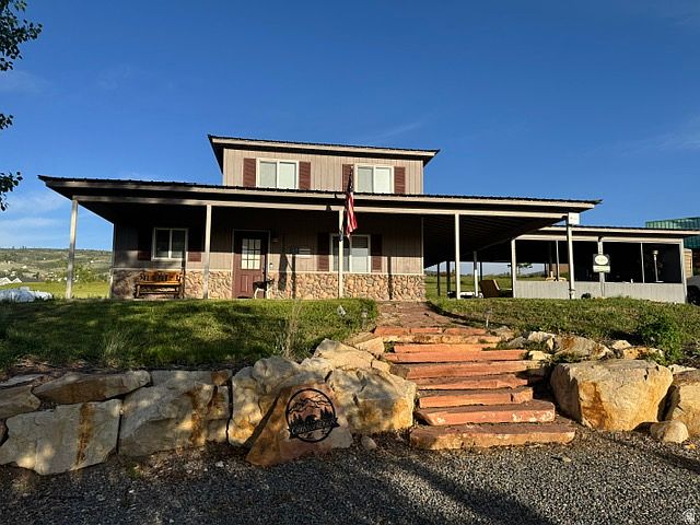 1st image of 2539 S Country Club Dr #18