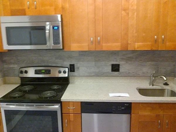 3 bed, 815 sqft, $3,000 — Photo 1
