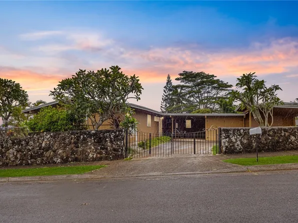 2467 Aapi Pl, Pearl City, HI 96782