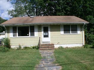 194 Maple Ave, Toms River, NJ 08753