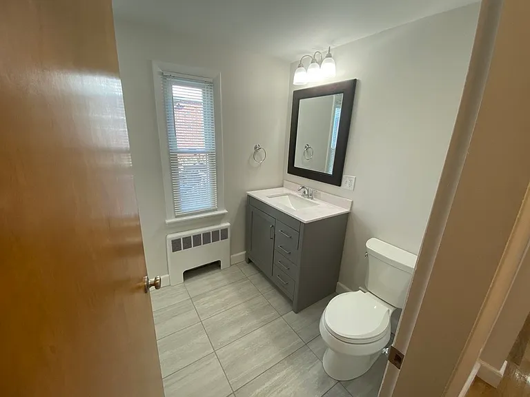 137 Main St — Photo 18