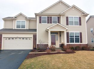 212 Liszka Ln, Oswego, IL 60543