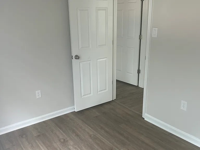 501 Georgetowne Ct — Photo 22