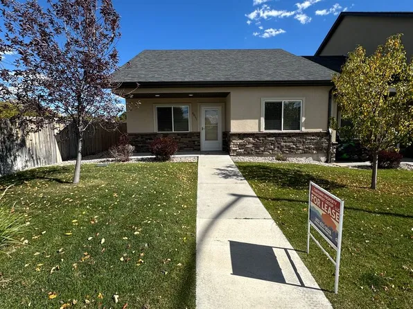 6011 Sycamore Rd, Cheyenne, WY 82009