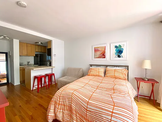 Rented by Level Group | media 1