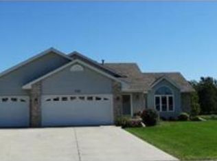 738 Rucks Farm Rd, Delano, MN 55328